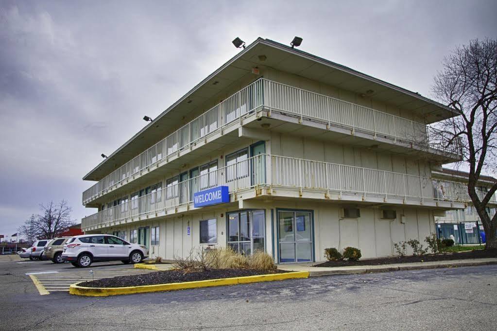 Super 8 By Wyndham Florence Exterior foto