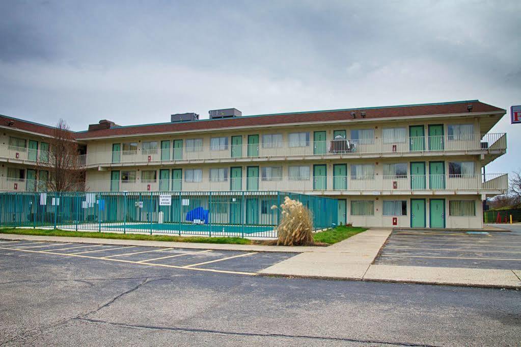 Super 8 By Wyndham Florence Exterior foto